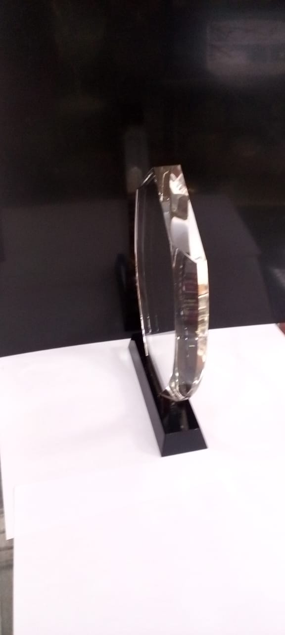 Timeshop - Crystal Awards- Jgc 146 - 21 355,000= Side view Timeshop - Crystal Awards- Jgc 146 - 21 355,000= Side view