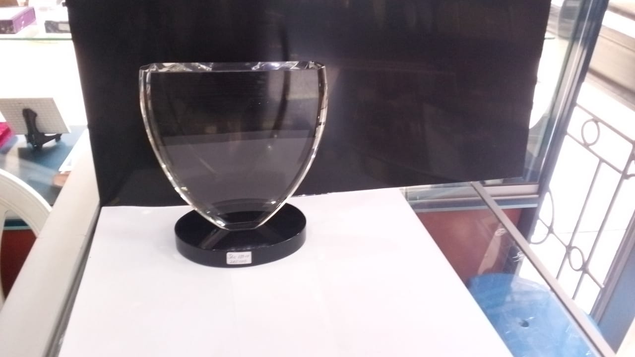 Timeshop - Crystal Awards2- Jgc 139-15 UGX 235,000